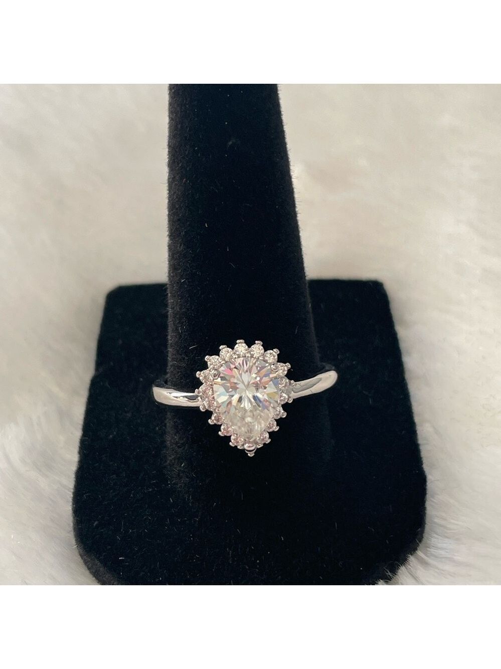 Women’s size 9 Moissanite tear drop with halo ring 1.80ct - Picture 2 of 5